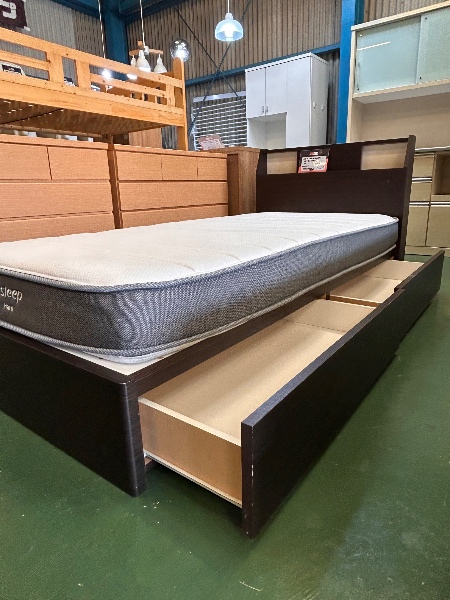 Cama de solteiro com colchão Nitori - Imagem 2