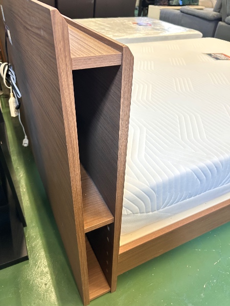 Cama de casal Queen Nitori - Colchão Tempur Original Supreme - Imagem 2