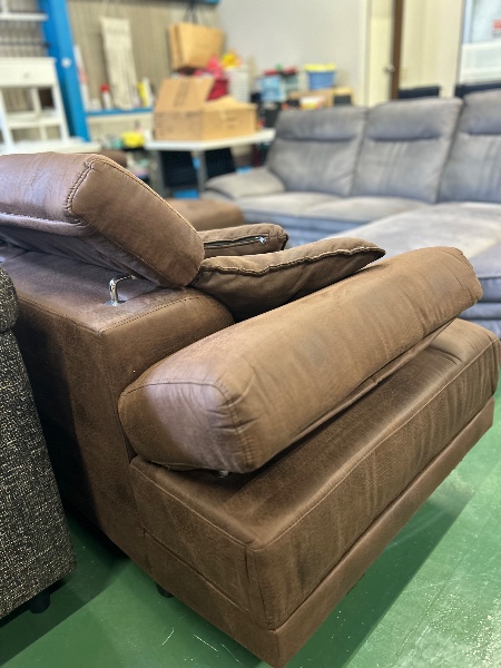 L-Shaped Sofa With Adjustable Headrests - Imagem 3