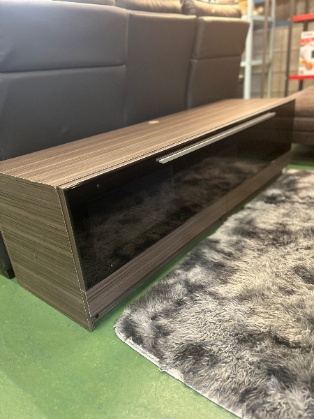 パモウナ Tv Stand