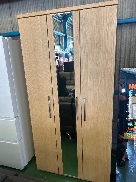Guarda roupa Nitori